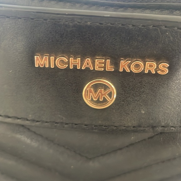 Michael Kors Classic Chevron Quilted Leather Tote - Picture 4 of 15